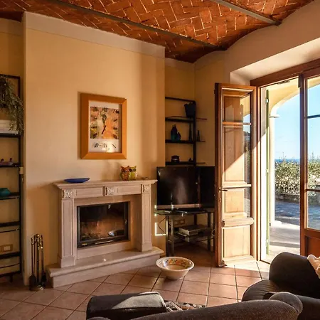 Holiday home Panoramic Between Lucca And Florence Pescia